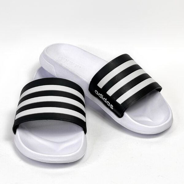 Sandalia adidas negra x blanco clásica