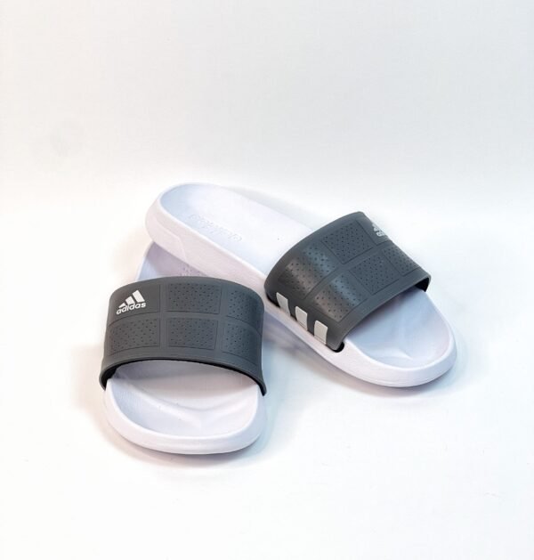 IMG_4555 Sandalia adidas new grises