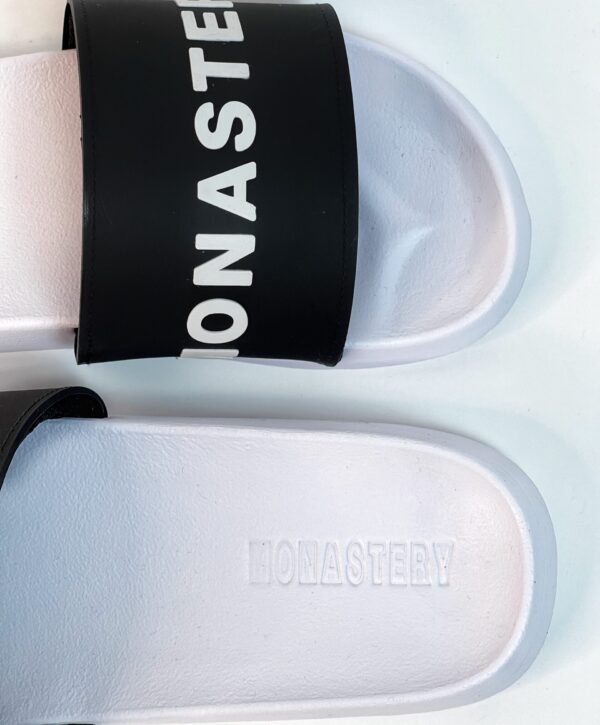 IMG_4577 Sandalias Monastery negro x blanco esencial