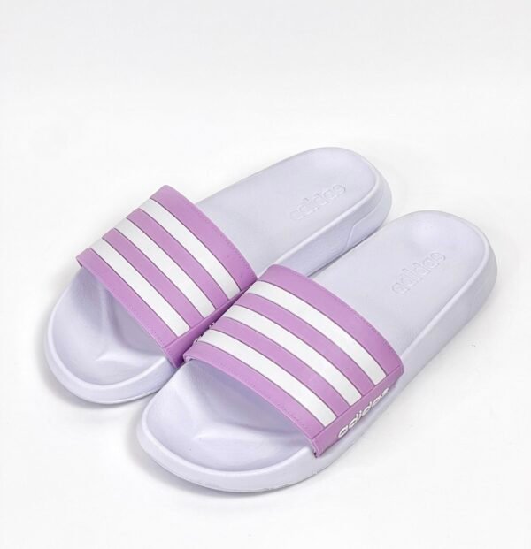 Sandalias adidas lila x blanco clásica