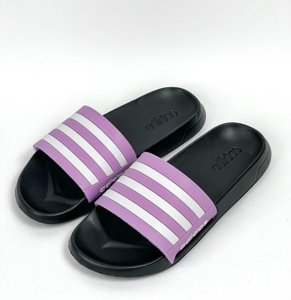 Sandalias adidas lila x blanco clásica
