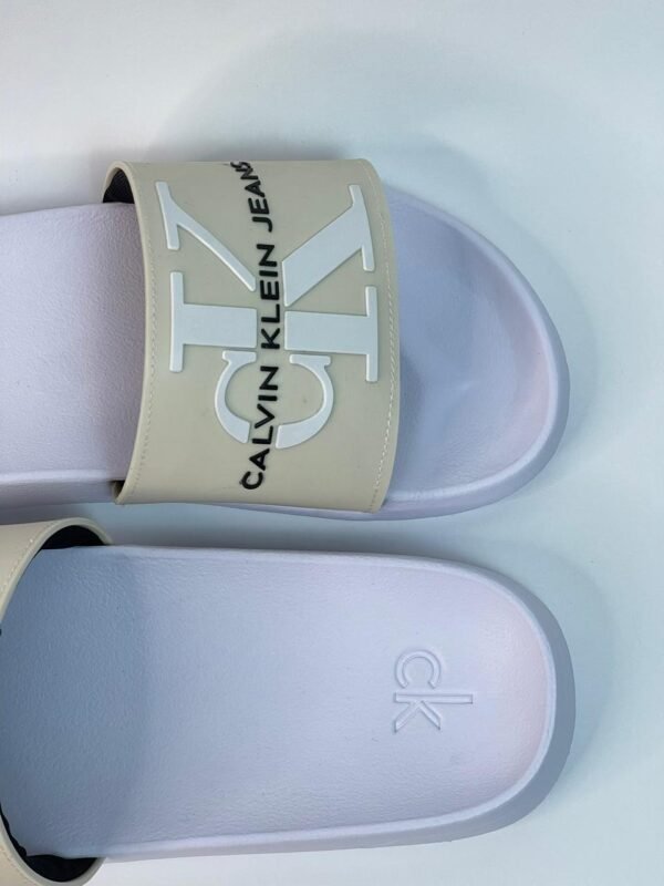 Sandalias Calvin Klein nude