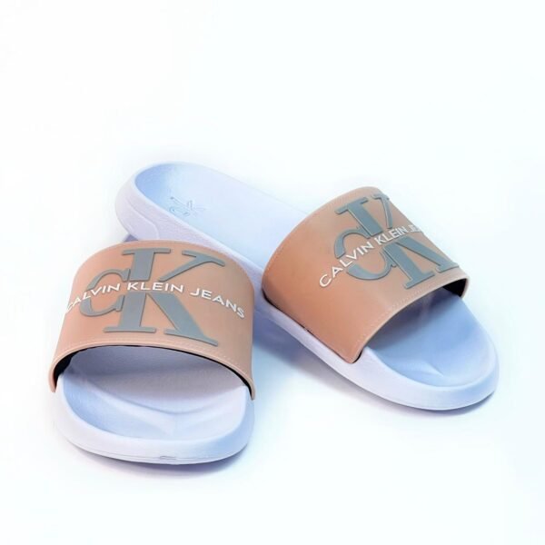 WhatsApp Image 2026-02-05 at 3.05.04 PM (3) Sandalias Calvin Klein durazno