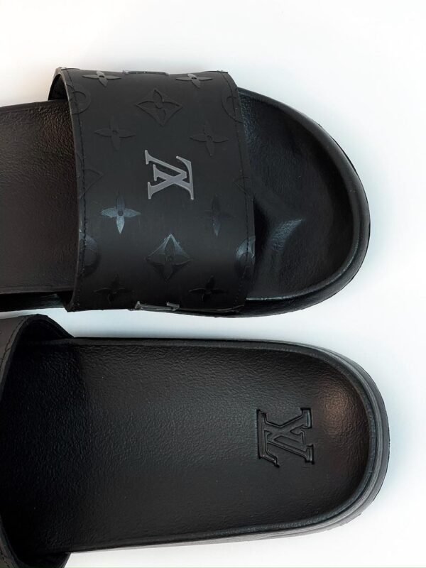 Sandalias Louis Vuitton negras